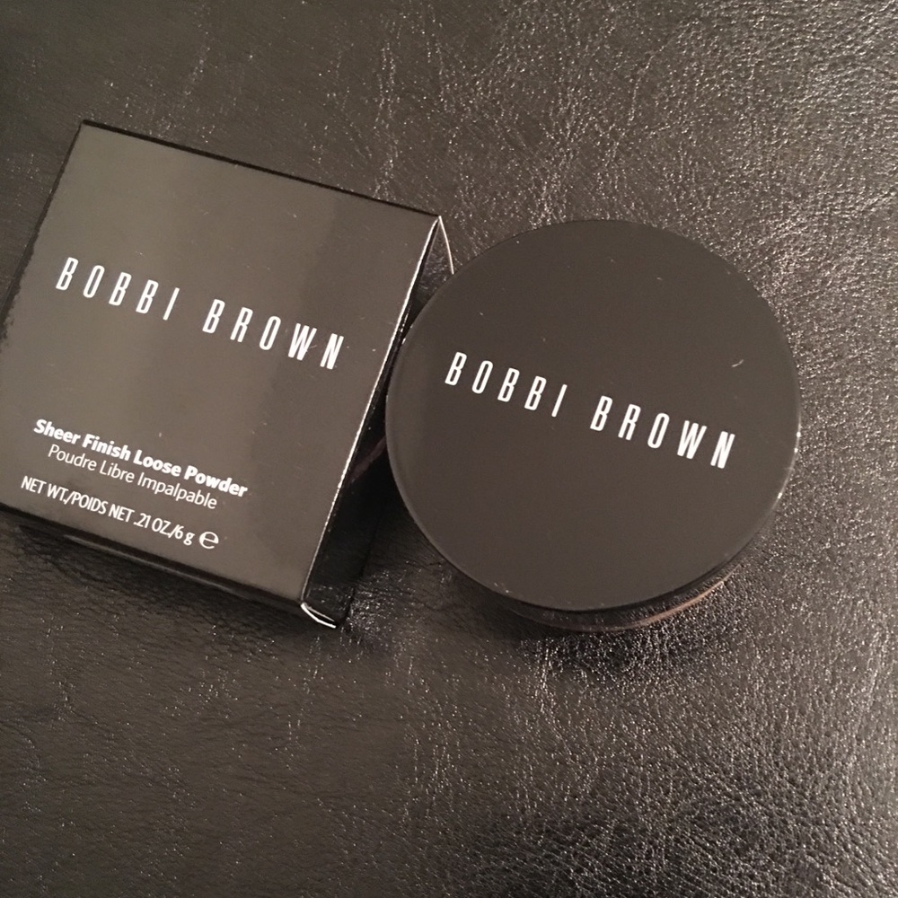*SOLD OUT* 2 Bobbi Brown Loose Powder! - Picture 2 of 3